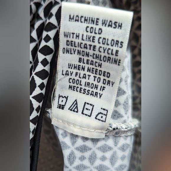 Max Studio black and white checkered midi pencil skirt size S EUC - Picture 6 of 6